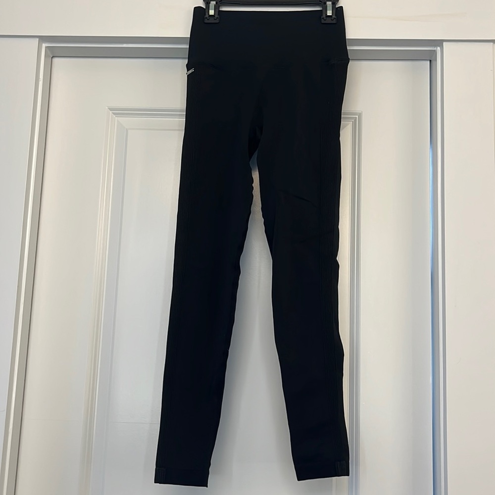 Women’s small ECHT workout leggings